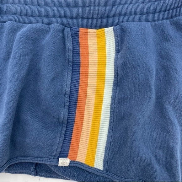 Rip Curl Women’s Large Shorts Retro Side Striped - Picture 9 of 10